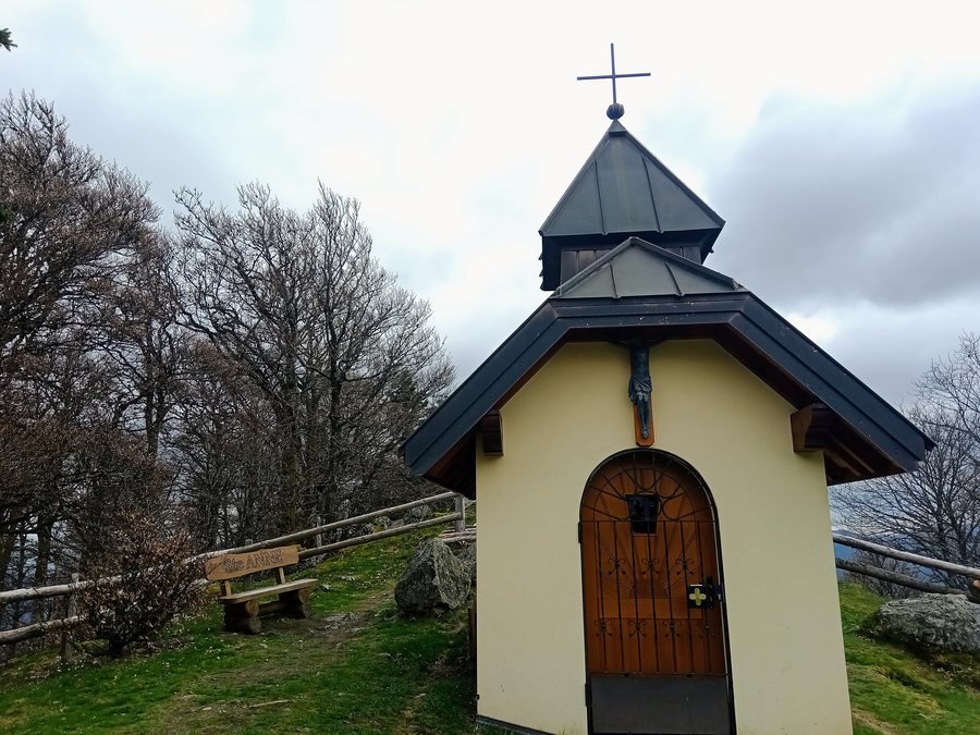 File:Chapelle Sainte-Anne Ranspach.jpg
