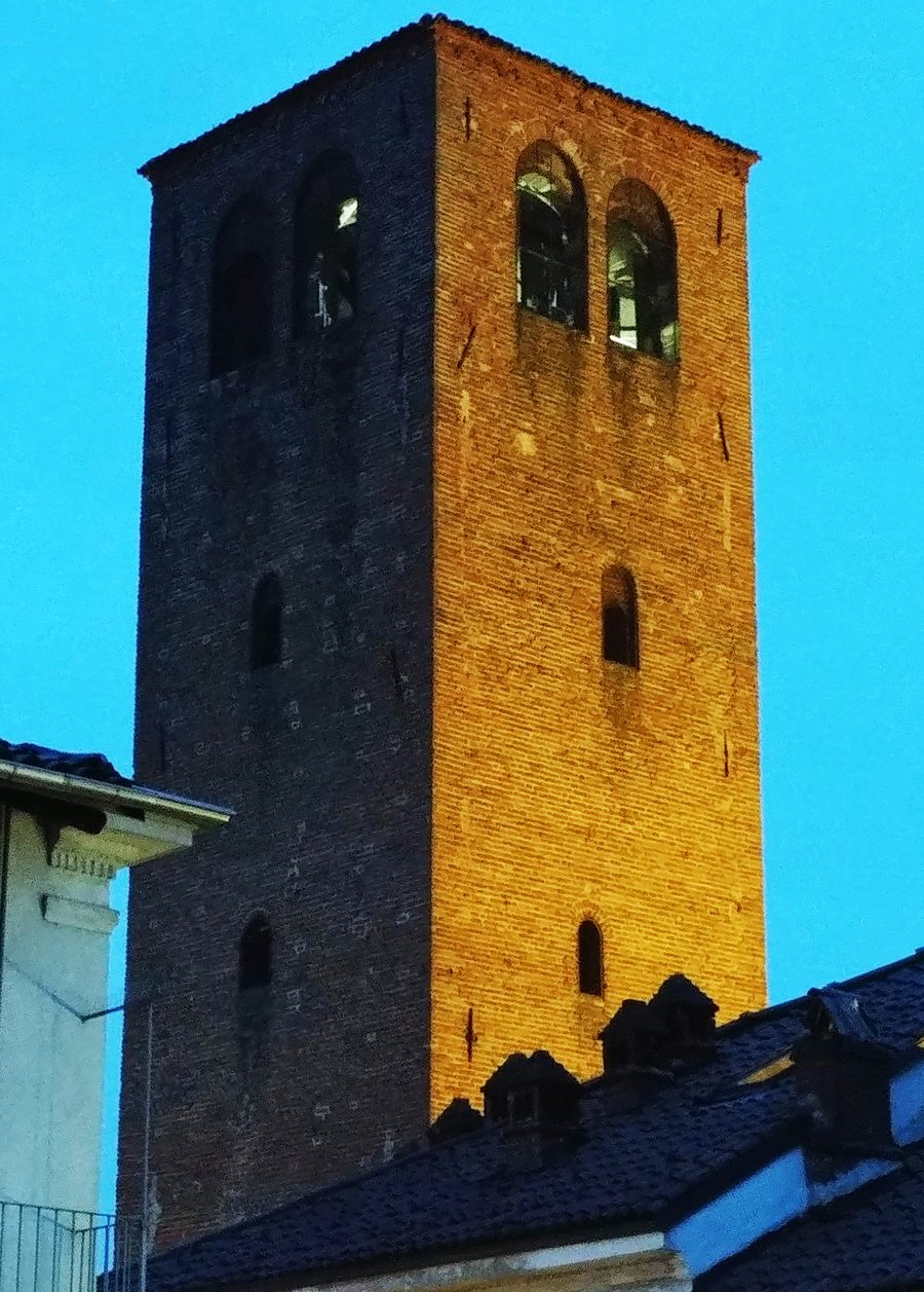 Torre Civica di Piazza Vische a Crescentino