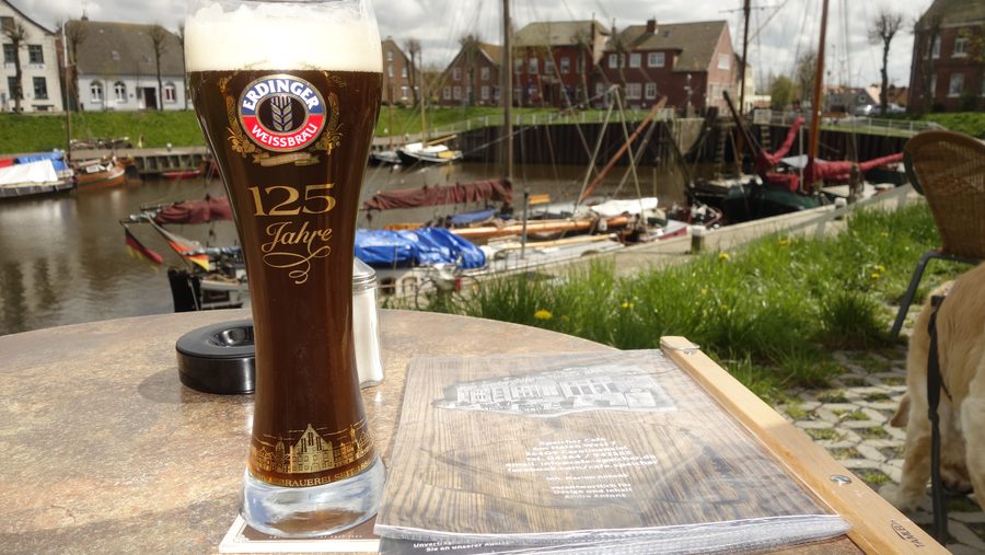 Blick über den Museumshafen von Carolinensiel