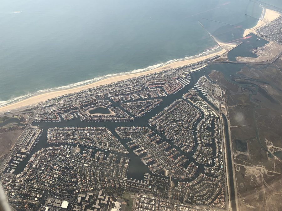 Spiaggia e Pacifico a Sunset Beach, Huntington Beach, California