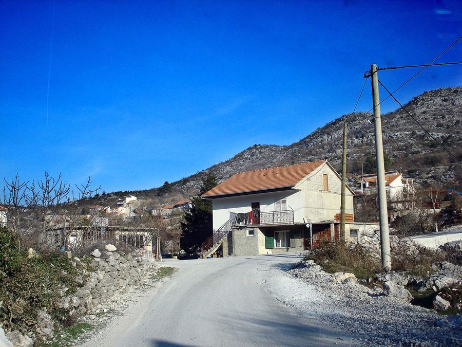 Villaggio di Rastovac presso Zagvozd in Croazia