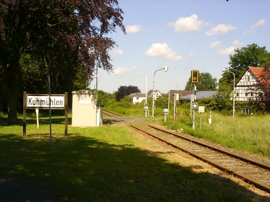 Kuhmühlen station on the Zeven–Tostedt line