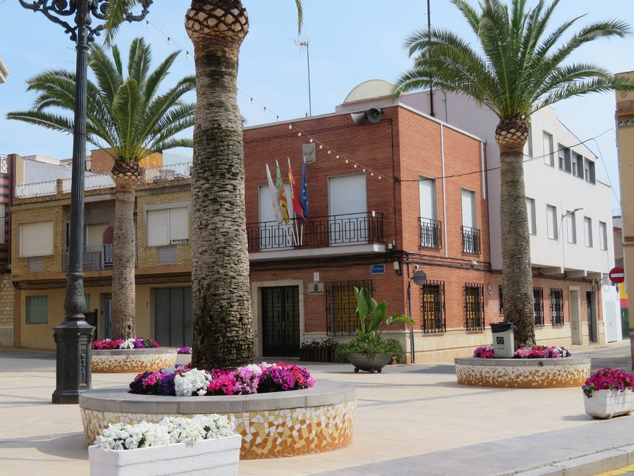 File:Ayuntamiento de La Llosa, municipio de Castellón (España).jpg