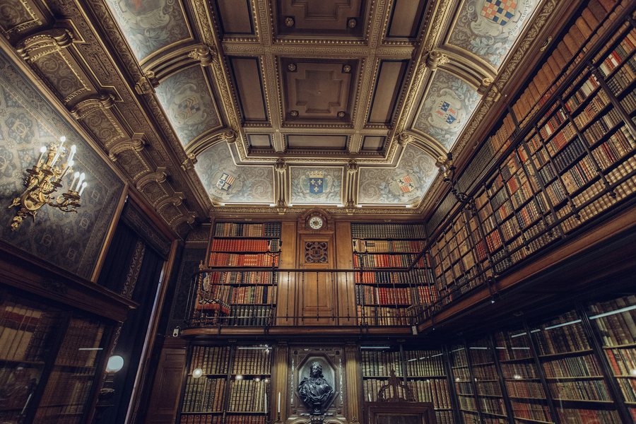File:Chantilly library study (Unsplash).jpg