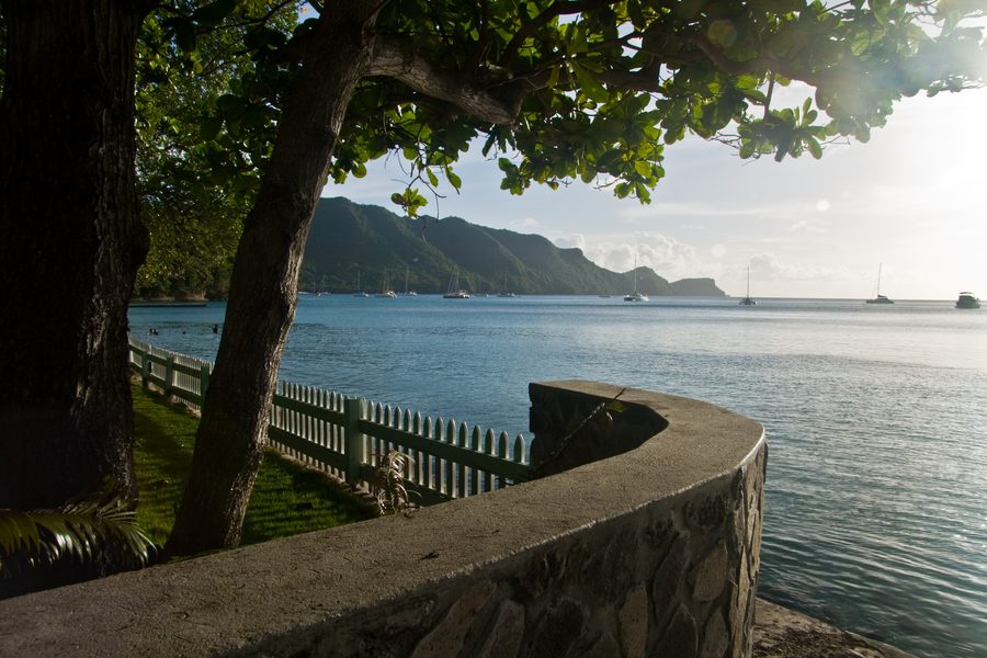 Belmont Walkway lungo la costa presso Port Elizabeth su Bequia