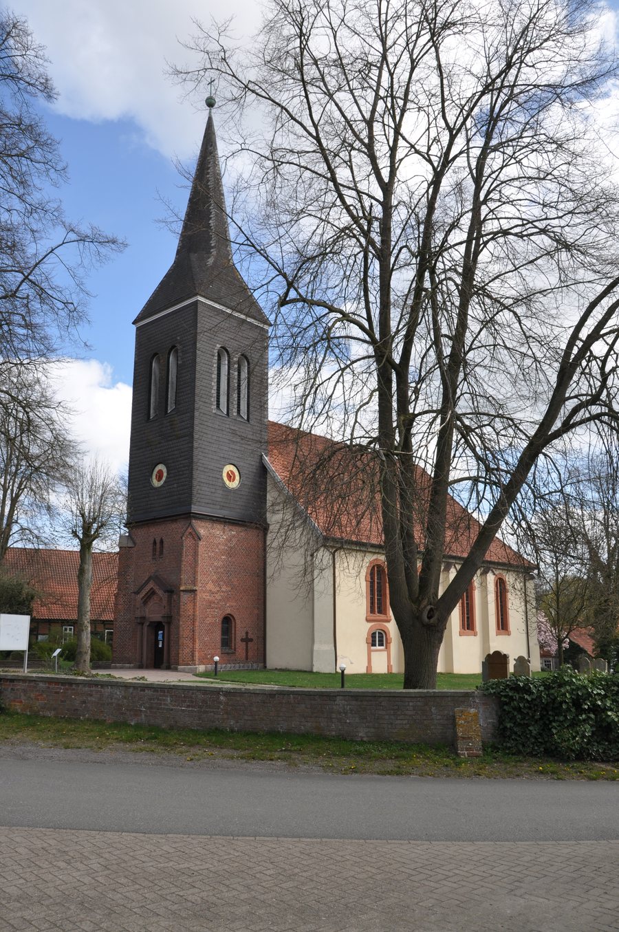 File:Kirche Kirchtimke.jpg