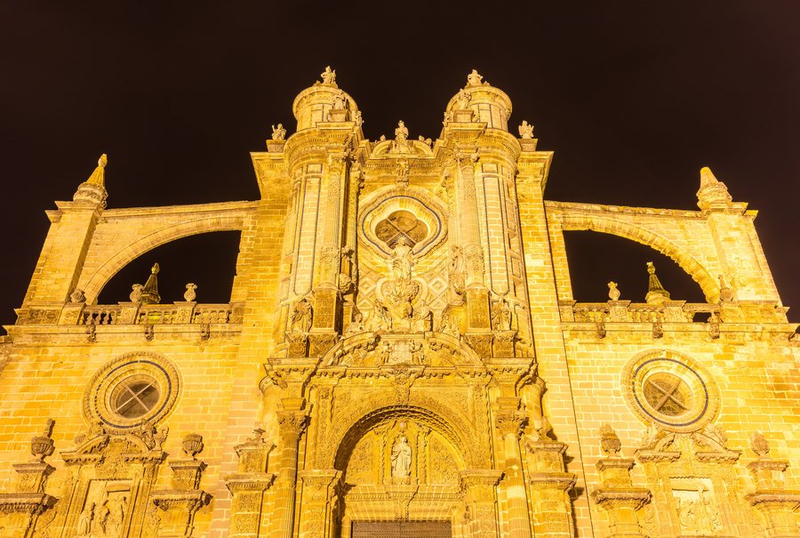 File:Catedral, Jerez de la Frontera, España, 2015-12-07, DD 21-23 HDR.JPG
