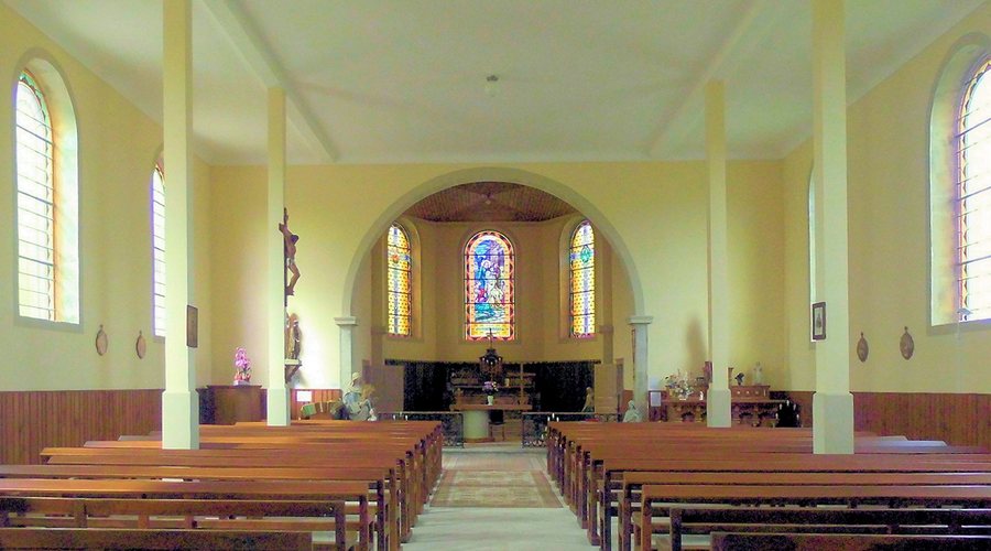 File:La Chapelle-aux-Bois, Église Sainte-Marie des Aulnouzes à l'intérieur.jpg