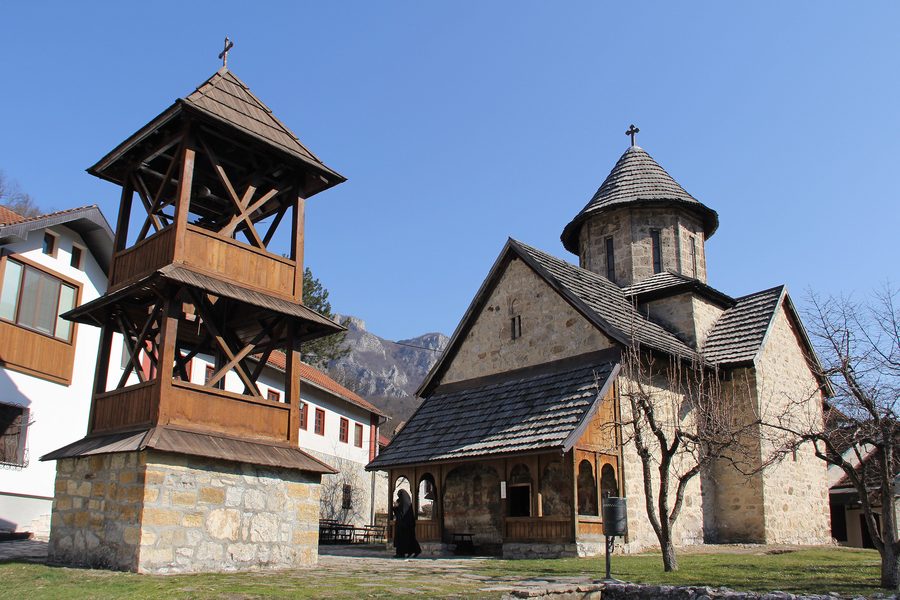 Paesaggio di monasteri nella Serbia centrale