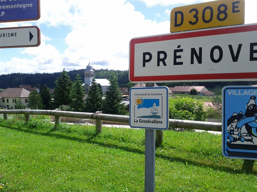 File:39150 Prénovel, France - panoramio.jpg