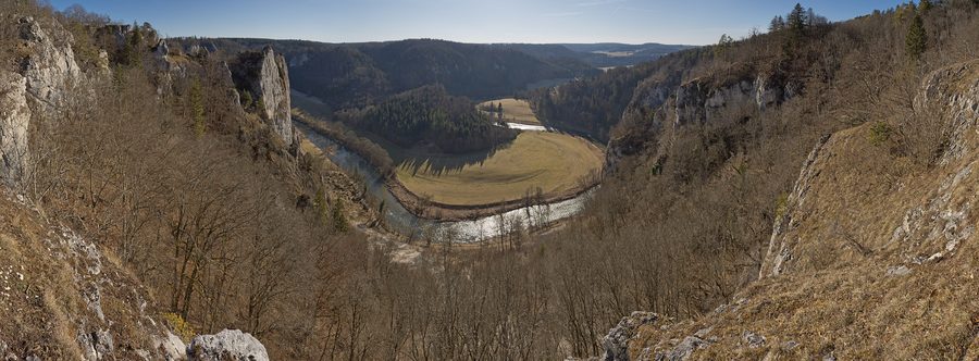 Panoramablick auf den Stiegelesfels und das Obere Donautal im Naturpark Obere Donau
