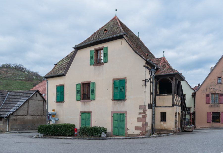 File:Town hall of Niedermorschwihr (3).jpg