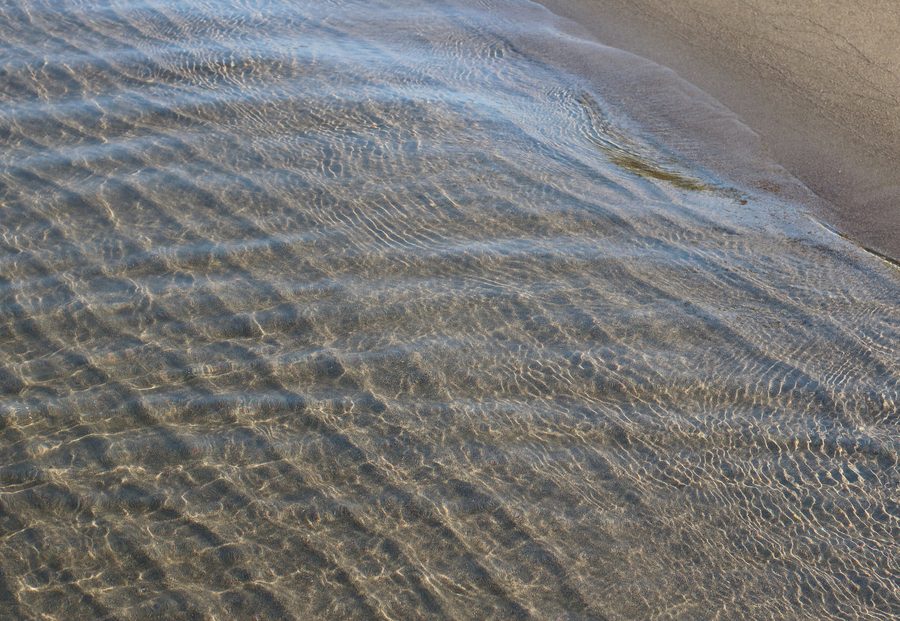 Wasserlauf des Dalyan-Flusses nahe dem İztuzu-Strand in der Türkei