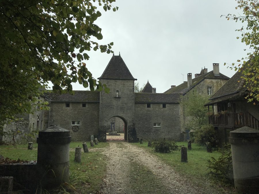 File:Château de Mérona, Jura, France - 2.JPG