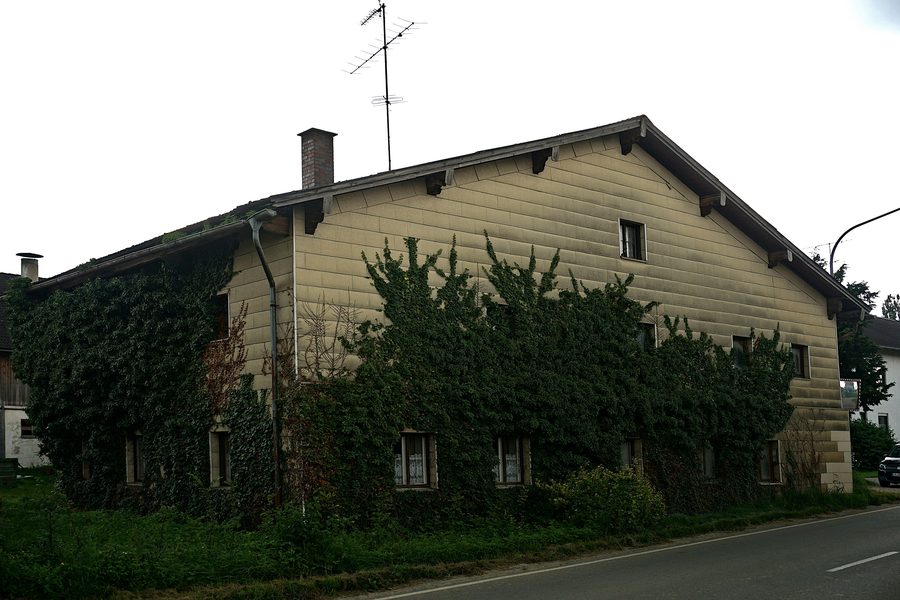 Storica casa rurale con stalla del Rottal a Kohlstorf presso Arnstorf