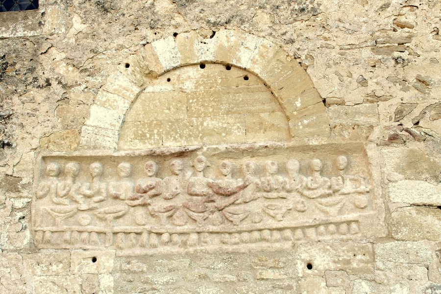 File:Meuvaines cène église.JPG