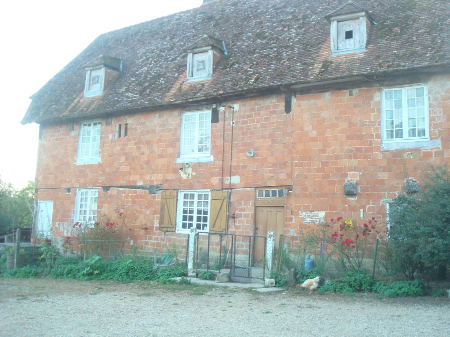 File:Ferme de la Coulonche, Le Renouard.JPG
