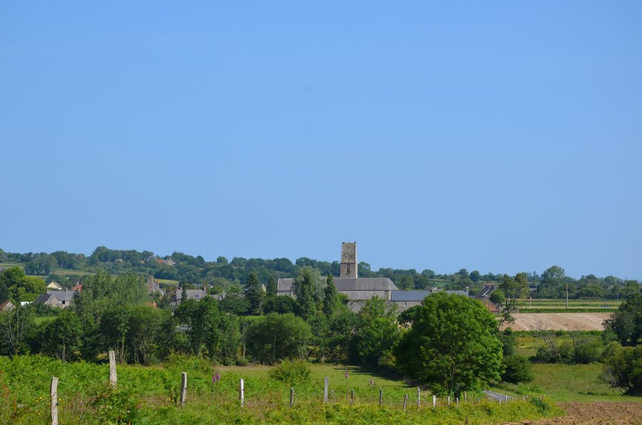 File:Valcanville - Vue sud.JPG
