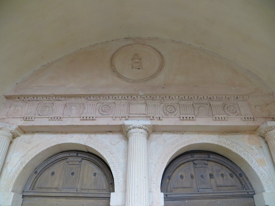 File:Viels-Maisons - Église Sainte-Croix 1.jpg