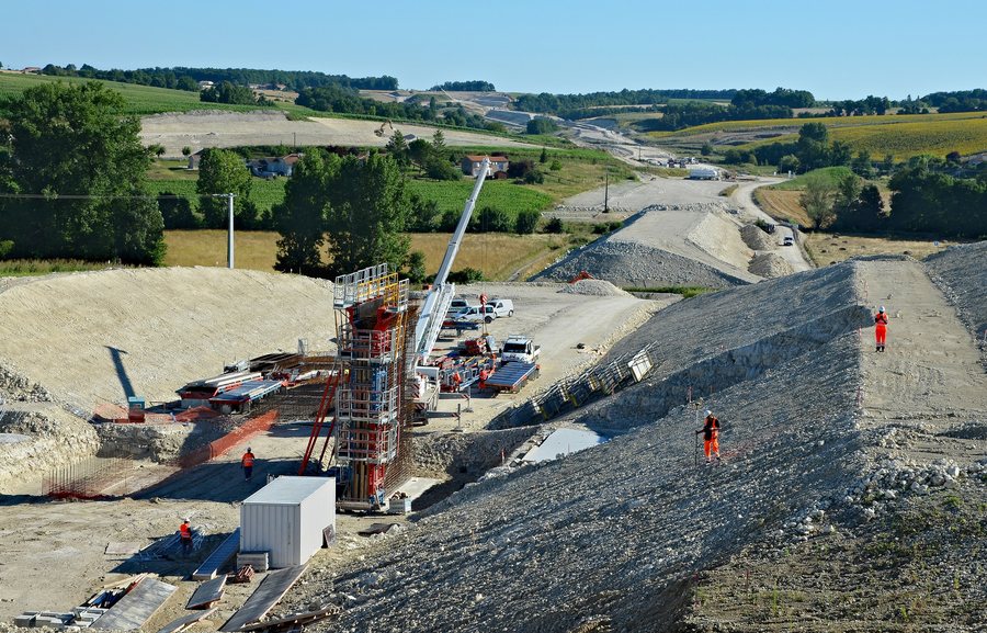 File:Blanzac-Porcheresse 16 Travaux LGV 2 Juillet 2013.jpg