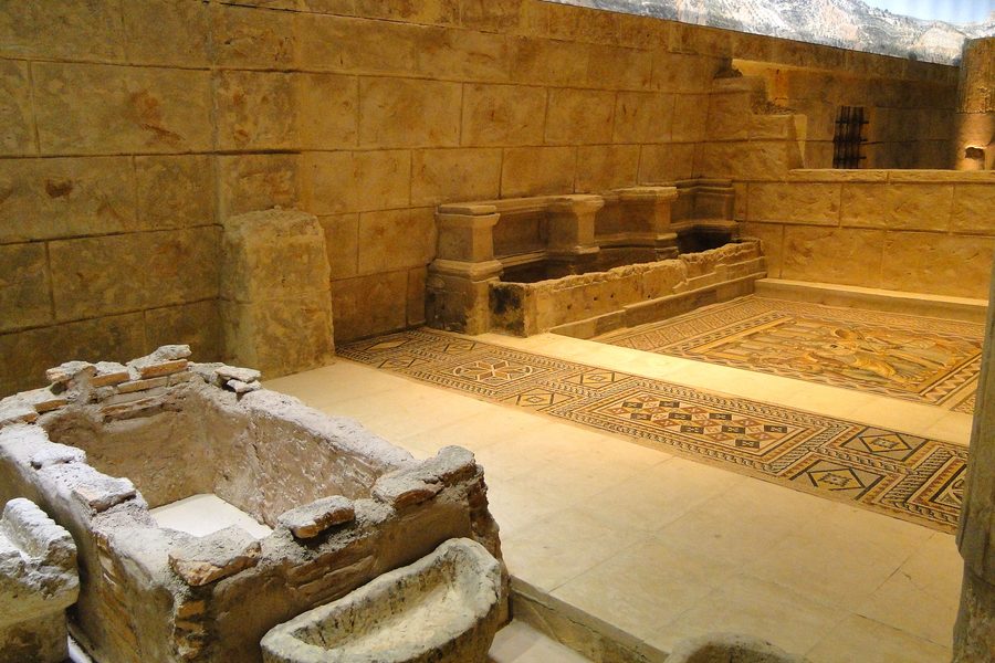 Mosaici archeologici e reperti nel Museo dei mosaici di Zeugma a Gaziantep