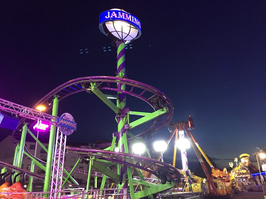 People jamming at Lunapark Idroscala near Idroscalo Lake