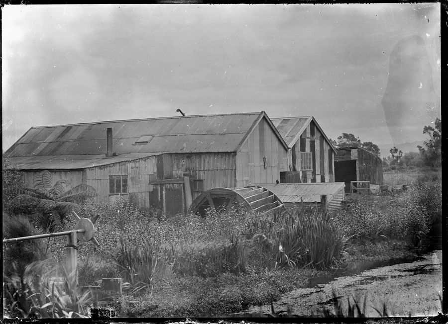 Vecchio mulino storico a Waiwhetu a Lower Hutt, fotografato nel 1909