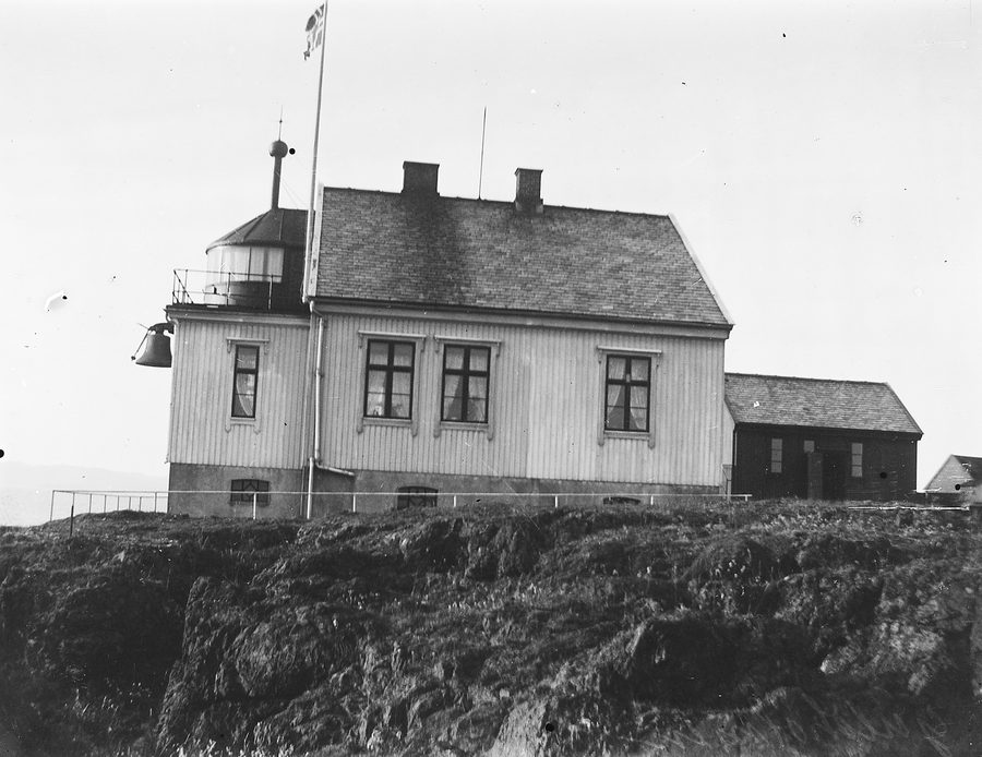 Gullholmen on Jeløy in Moss, con un faro costiero e la costa