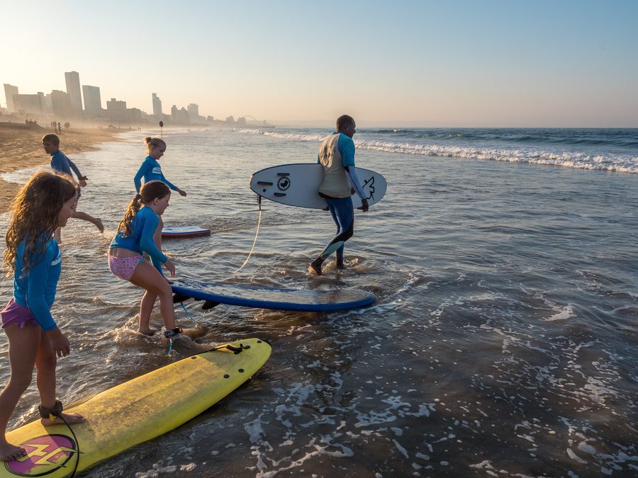 Surf sulla promenade di Durban