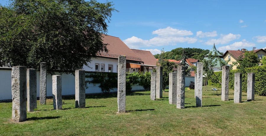 Giardino del prelato dell'abbazia benedettina di Metten con vista sul complesso monastico