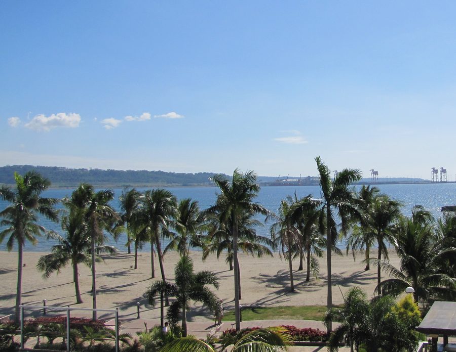 Passerella sul Subic Bay nello Zambales