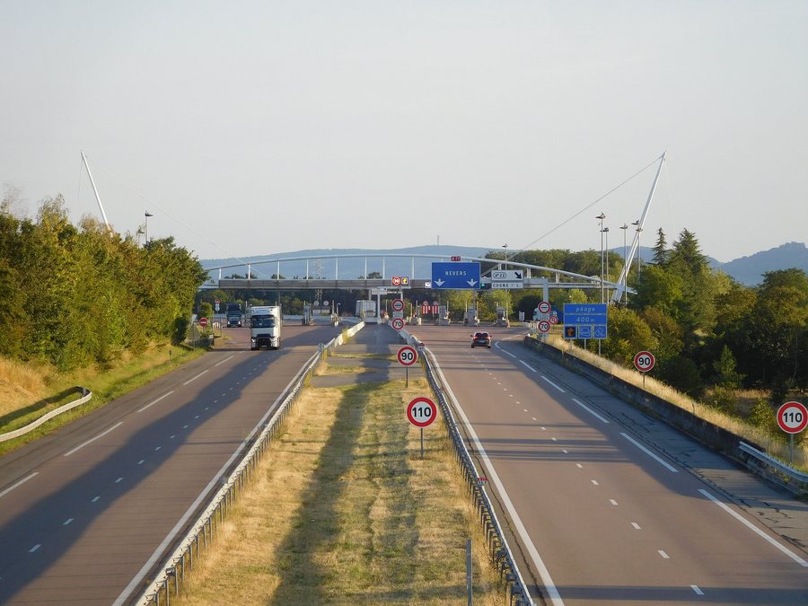 File:Péage de Myennes (1).jpg