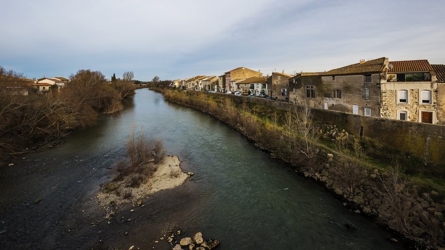 File:Aude River in Coursan.jpg