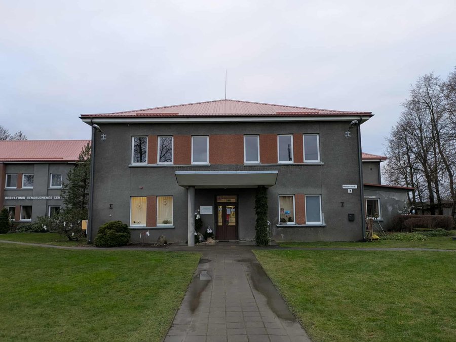 File:Paįstrio kultūros centro Bernatonių padalinys.jpg