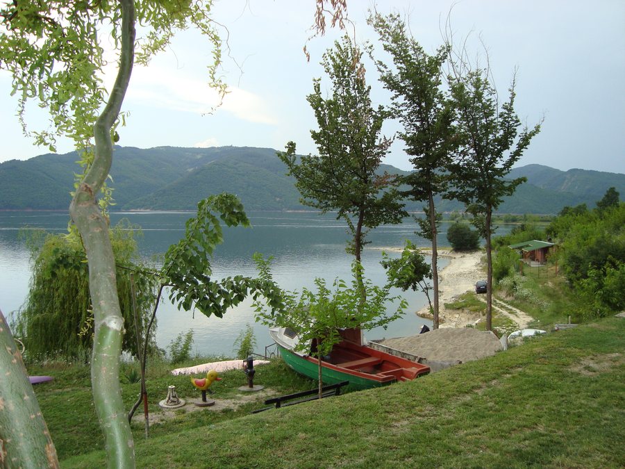 File:Glavatartsi, Bulgaria - panoramio.jpg
