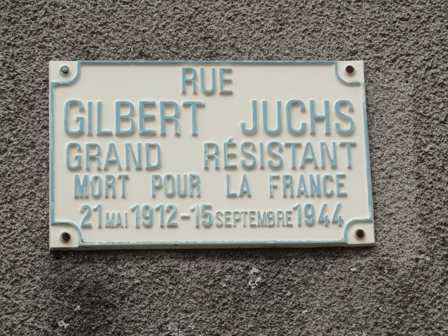 File:Avricourt (M-et-M) plaque rue Gilbert Juchs, mort pour la France 1944.jpg
