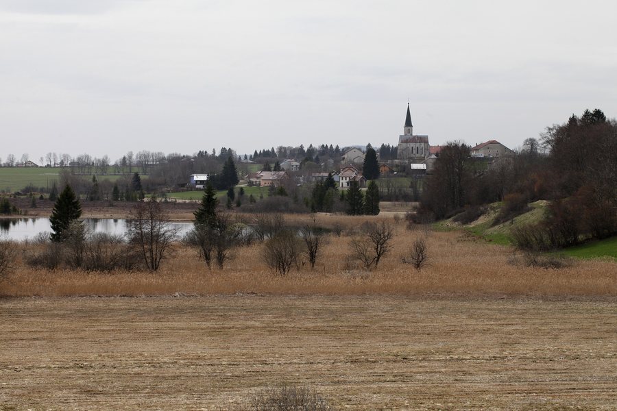 File:Lac-des-Rouges-Truites - img 41950.jpg
