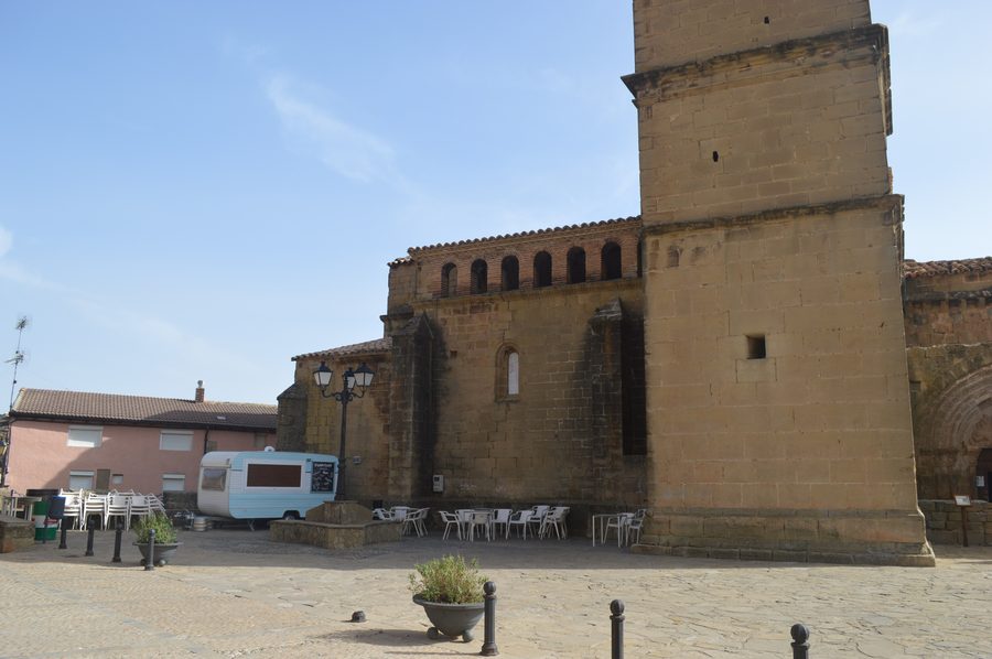 Vista esterna della Chiesa di San Salvador di Agüero