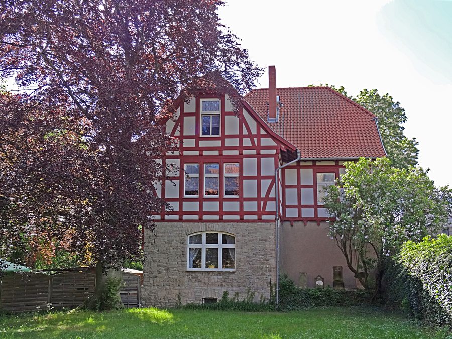 Pfarrhaus der Dorfkirche Porta Coeli in Kühnhausen