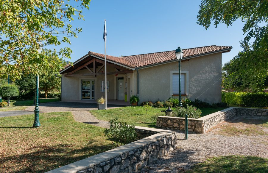 File:Town hall of Labastide-Paumes (2).jpg