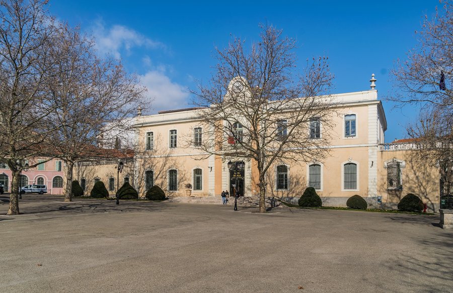 File:Town hall of Ales.jpg