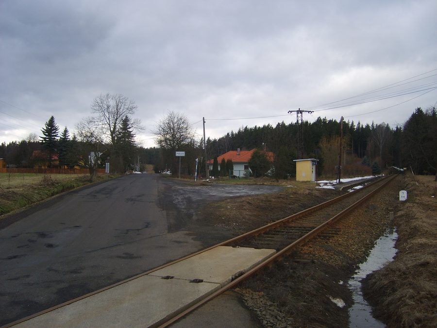 Haltepunkt Sadov-Podlesí an der Bahnstrecke zwischen Karlovy Vary und Merklín