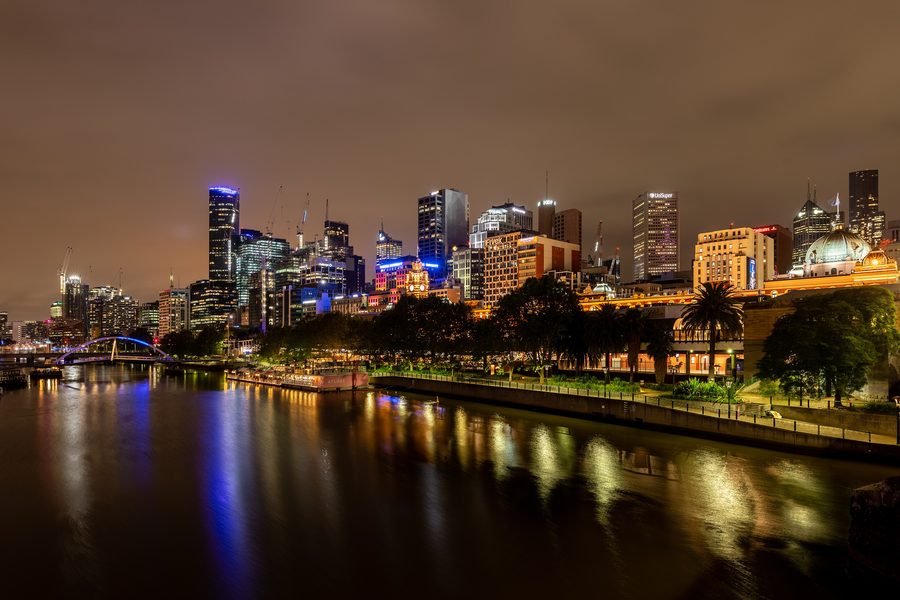 Strade e edifici del centro di Melbourne nel CBD.