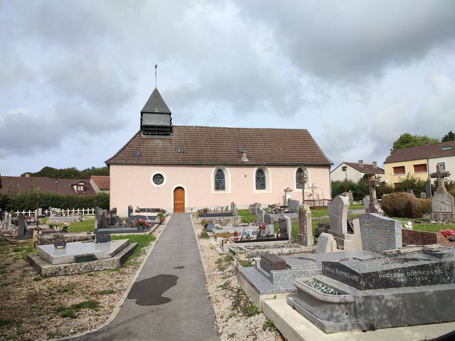 File:Saint-Imoges - cimetière de l'église - 2023-10-04 - 01.jpg