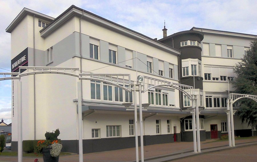 File:Golbey, Hôtel de ville 1.jpg