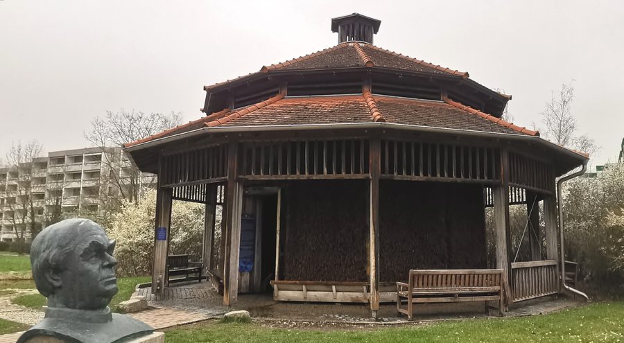 Torre di graduazione nel parco termale di Bad Windsheim