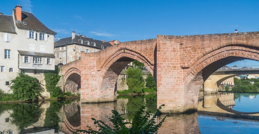 File:Pont-Vieux in Espalion 03.jpg