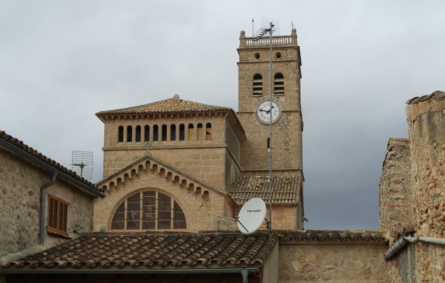 File:Ariany, Iglesia Nuestra Sra. de Atocha, 01.jpg