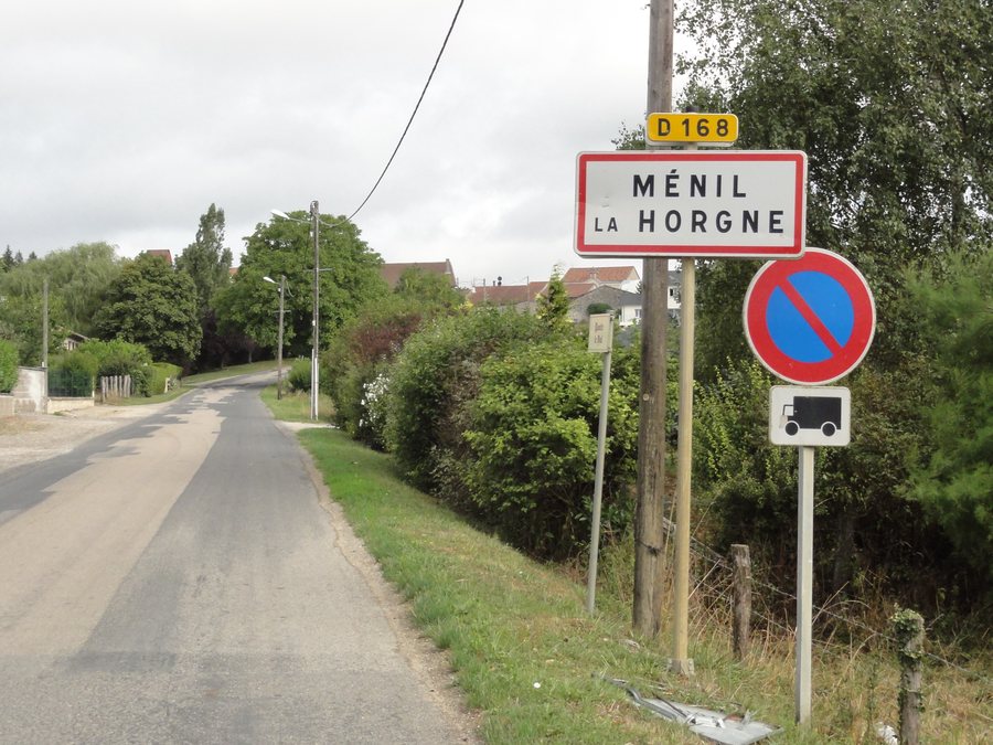 File:Ménil-la-Horgne (Meuse) city limit sign.JPG
