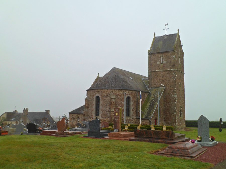 File:Église Saint-Martin de Montjoie-Saint-Martin (2).JPG